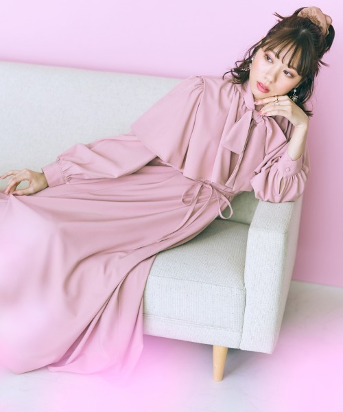 marun(マルン)の「<大きいサイズ> リボンタイ付きケープ風ワンピース marun(ワンピース・レディース・ネイビー/グリーン/ピンク・4L/L/LL/5L/3L)」の10枚目の写真
