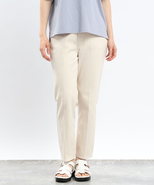 GLOBAL WORK Smile Seed Store（グローバルワーク スマイルシードストア）の「デニムスリムテーパードパンツ/977005（デニムパンツ・レディース・ブルー系その他3/ブラック/ブルー系その他5/アイボリー・SMALL/MEDIUM/X-LARGE/LARGE）」の2枚目の写真