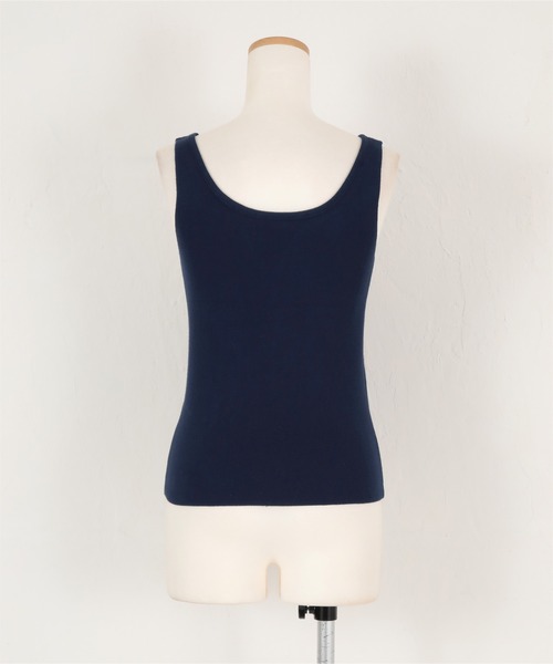 titivate（ティティベイト）の「ベーシックニットタンクトップ（タンクトップ・レディース・グレイッシュベージュ/アイボリー/ブラック/ネイビー/ブルー/ライトグレー/レッド・L/M/S）」の11枚目の写真