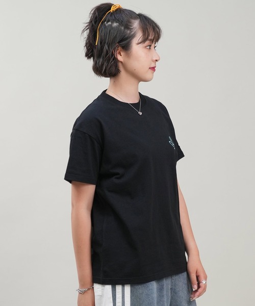 （What it isNt）ART BY MARKGONZALES（ワットイットイズント）の「【ムラサキスポーツ限定】(What it isNt)ART BY MARKGONZALES/ワット イット イズント マークゴンザレス SSTシャツ 2H7-14554（Tシャツ/カットソー・レディース・ホワイト/ブラック・XL/L/M）」の7枚目の写真