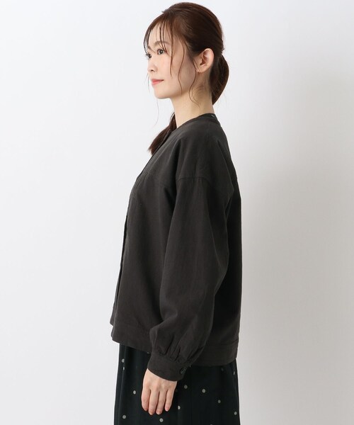 one'sterrace(ワンズテラス)の「綿麻変わり織りジャケット(ノーカラージャケット・レディース・グレー系その他7/ベージュ系8・02)」の4枚目の写真