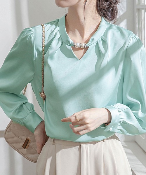 Girly Doll（ガーリードール）の「パールネックブラウス（シャツ/ブラウス・レディース・ホワイト/ライトグリーン・M/L）」の10枚目の写真