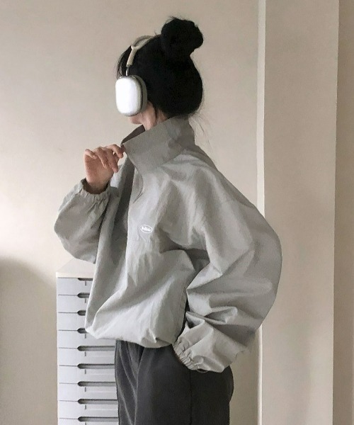 BEIDELLI（ベイデリー）の「[BELLIDE MADE] スポーティーハーフジップナイロントレーナー（スウェット・レディース・ホワイト/ブラック/グレー・FREE）」の13枚目の写真
