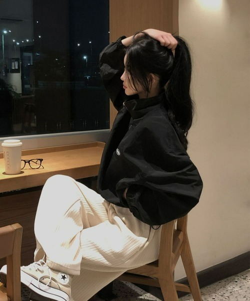 BEIDELLI（ベイデリー）の「[BELLIDE MADE] スポーティーハーフジップナイロントレーナー（スウェット・レディース・ホワイト/ブラック/グレー・FREE）」の15枚目の写真