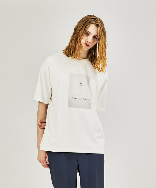 AH ABAHOUSE(エーエイチアバハウス)の「【AH ABAHOUSE】ポンチ フォトプリントTシャツ(Tシャツ/カットソー・メンズ・ホワイト系その他2/ホワイト系その他/ホワイト系その他3・46/48)」の1枚目の写真