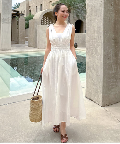 KOBE LETTUCE（コウベレタス）の「[ 鈴乃さんコラボ ] Vネック