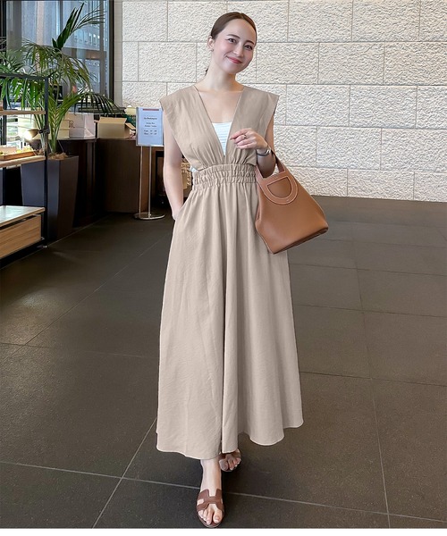 KOBE LETTUCE（コウベレタス）の「[ 鈴乃さんコラボ ] Vネック