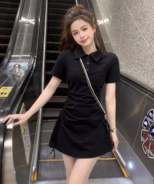 Mayree(メイリー)の「【Mayree】サイドギャザーミニワンピース(ワンピース・レディース・ブルー/ピンク/ブラック・SMALL/MEDIUM/LARGE/X-LARGE)」の2枚目の写真