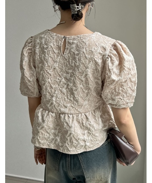 Re:EDIT(リエディ)の「ふくれジャカードペプラムトップス(シャツ/ブラウス・レディース・グリーン/ホワイト/ブラック/ベージュ・MEDIUM/LARGE)」の20枚目の写真