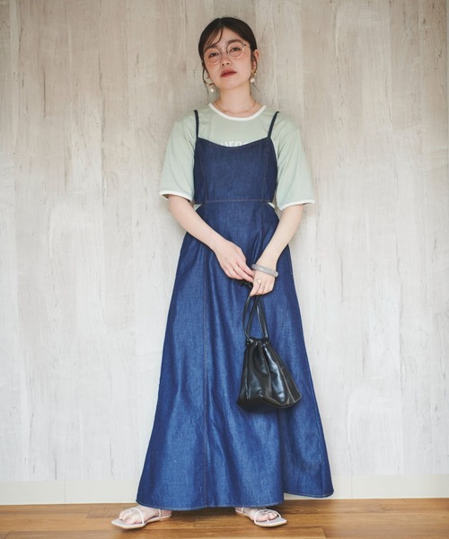 mil（ミル）の「【150㎝前後の小柄さんサイズ】サイドカットデニムキャミワンピース（ワンピース・レディース・ネイビー/ブラック/サックスブルー・XS/S/M）」の14枚目の写真
