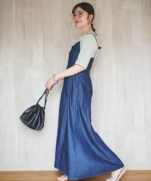 mil（ミル）の「【150㎝前後の小柄さんサイズ】サイドカットデニムキャミワンピース（ワンピース・レディース・ネイビー/ブラック/サックスブルー・XS/S/M）」の16枚目の写真