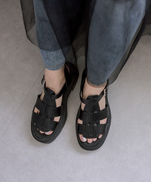 PUAL CE CIN（ピュアルセシン）の「ボリュームソールグルカサンダル（サンダル・レディース・ブラック・LARGE/MEDIUM/SMALL）」の4枚目の写真