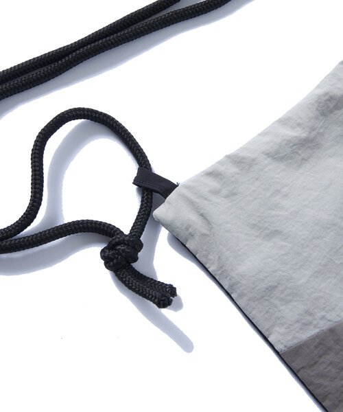 WHO'S WHO gallery（フーズフーギャラリー）の「【SLOPPY/スロッピー】Sロゴナップサック（バックパック/リュック・レディース・ブラック/ベージュ・FREE）」の8枚目の写真