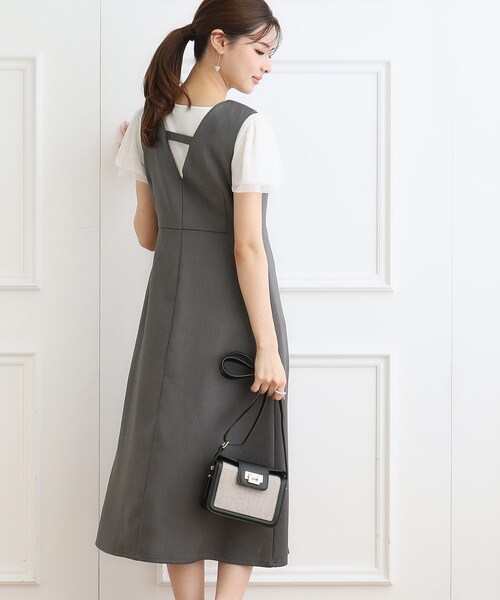 couture brooch（クチュールブローチ）の「◆Vネックフレアジャンスカ（ワンピース・レディース・ベージュ/チャコールグレー・36/38/40/42）」の19枚目の写真