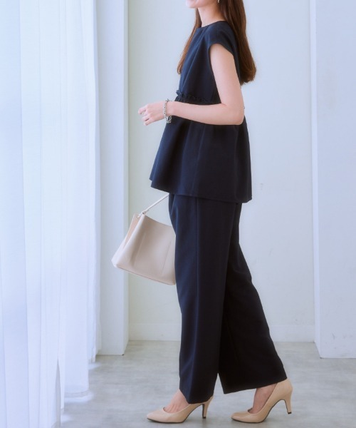 7days Life Styling（セブンデイズライフスタイリング）の「（接触冷感・防しわ・ＵＶカット）高機能サッカー生地ワイドパンツ（その他パンツ・レディース・ネイビー/サックスブルー・LL/M/L）」の4枚目の写真