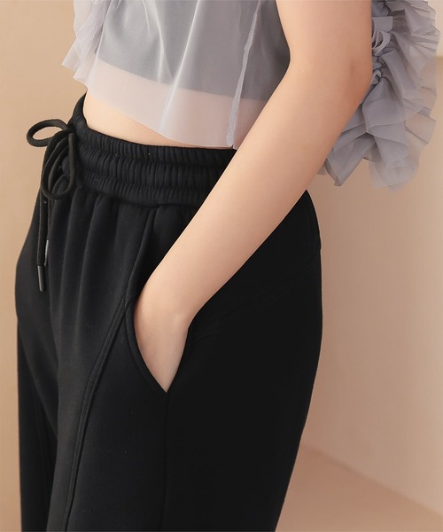 KOBE LETTUCE（コウベレタス）の「ダイバー素材ワイドカーブパンツ（スウェットパンツ・レディース・オフホワイト/グレー/ブラック/カーキ/ダークブラウン/チャコール/グレイッシュベージュ・PM/M/M-Short）」の12枚目の写真