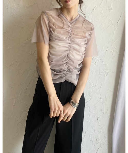 She's Closet(シーズクローゼット)の「シャーリングシースルーカットソー シアー半袖メッシュチュールトップス(Tシャツ/カットソー・レディース・グレー/グレイッシュベージュ/アイボリー/ブラック・FREE)」の8枚目の写真