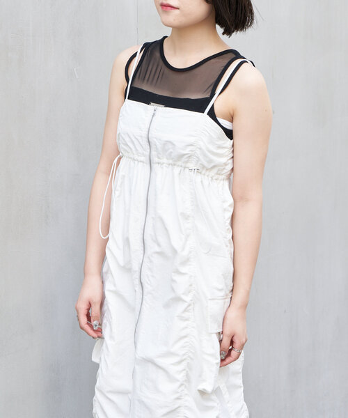 RAY CASSIN(レイカズン)の「カーゴキャミワンピース(ワンピース・レディース・ベージュ/ブラック/カーキ/ホワイト・FREE)」の18枚目の写真