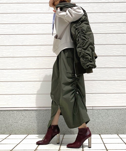 Q（キュー）の「ドロストギャザースカート（スカート・レディース・カーキ/ブラック・MEDIUM）」の19枚目の写真