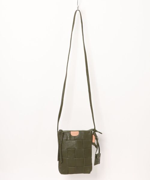 toleur(トーラ)の「【toleur】カウレザー太メッシュサコッシュ 11933(ショルダーバッグ・レディース・ブラック/キャメル/グレイッシュベージュ/グリーン/ワイン・FREE)」の1枚目の写真