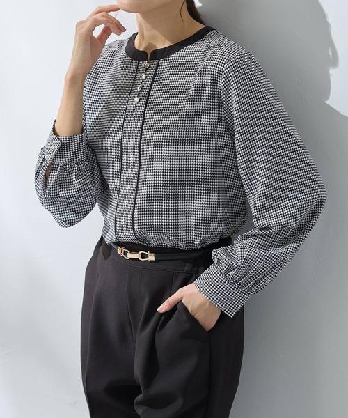 Honeys(ハニーズ)の「配色使いブラウス(シャツ/ブラウス・レディース・ホワイト/ネイビー/ミント/ブラック系・S/M/L/LL/3L)」の2枚目の写真