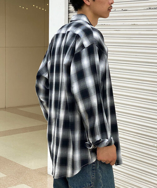 CIAOPANIC（チャオパニック）の「【ユニセックス】オンブレチェックシャツ（シャツ/ブラウス・レディース・チャコールグレー/ブラック/ネイビー/グレー/サックスブルー/オレンジ/ブルー/ホワイト・MEDIUM/LARGE）」の15枚目の写真