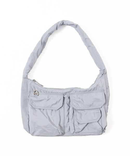 WC（ダブル シー）の「Wポケットパテッドショルダーバッグ（ショルダーバッグ・レディース・アイボリー/ブラック/ブルー・FREE）」の20枚目の写真