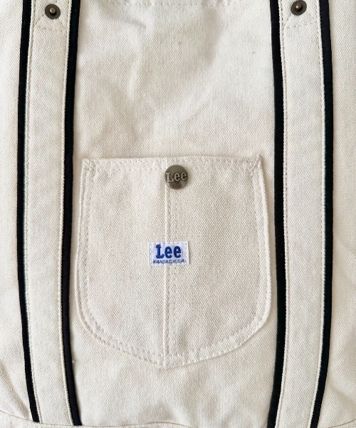 Lee(リー)の「Lee/リー アクセントカラー カバーオールポケット トート Mサイズ(トートバッグ・レディース・ホワイト×ライム/ブラウン/ホワイト×パープル/ホワイト×ブルー/ホワイト×ブラック/ブラック/ブルー・FREE)」の15枚目の写真