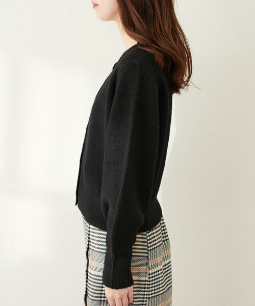 natural couture(ナチュラルクチュール)の「ハート釦クルーネックカーデ(カーディガン/ボレロ・レディース・グレー/ブラック/サックスブルー/アイボリー/ピンク/ネイビー・FREE)」の22枚目の写真