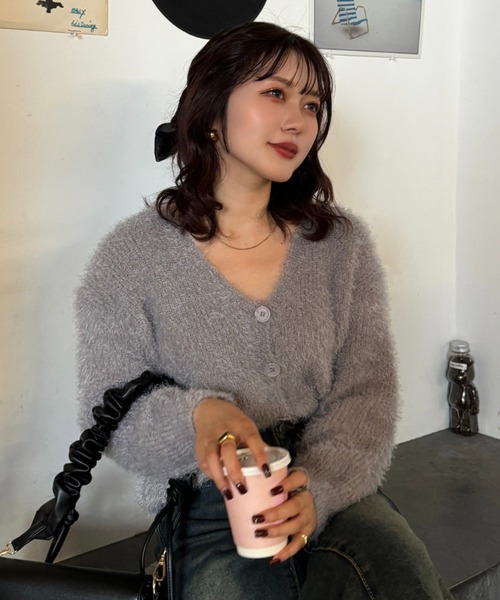 efill(エフィル)の「シャギーカーディガン(カーディガン/ボレロ・レディース・ブラック/グレー・FREE)」の17枚目の写真