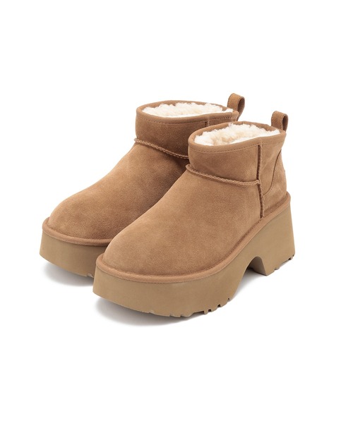 UGG(アグ)の「【WEB限定】【UGG(アグ)】 Classic Ultra Mini New Heights(ブーツ・レディース・ブラック/キャメル・23/24/25)」の7枚目の写真