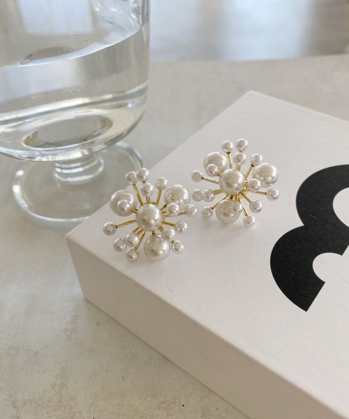 ciite'（シーテ）の「パールモチーフピアス  (両耳用)（ピアス（両耳用）・レディース・ホワイト・FREE）」の4枚目の写真