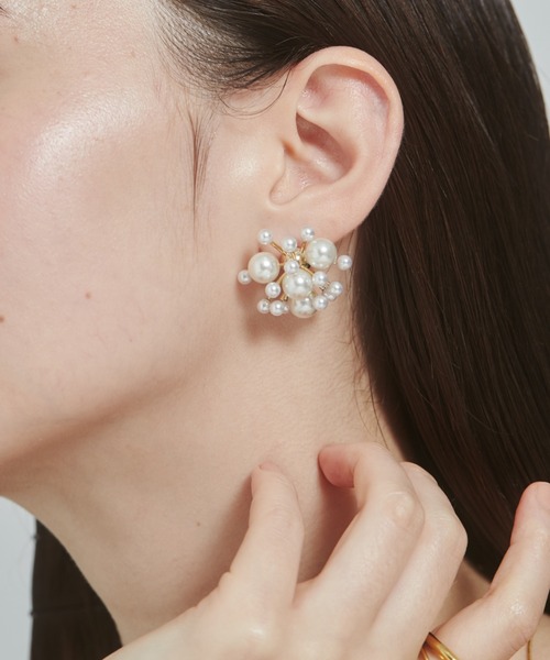 【関税・送料込】Self-Portrait パールティアード ピアス セール】パールモチーフピアス (両耳用)(ピアス(両耳用