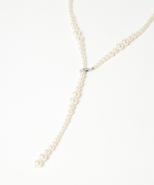 Andemiu（アンデミュウ）の「ガラスパールYラインネックレス202881（ネックレス・レディース・ホワイト/グレー・FREE）」の7枚目の写真