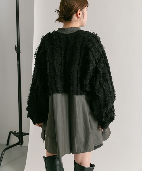 KBF（ケイビーエフ）の「『WEB/一部店舗限定』フリンジリボンカーディガン（カーディガン/ボレロ・レディース・アイボリー/レッド/ブラック・ONE）」の5枚目の写真