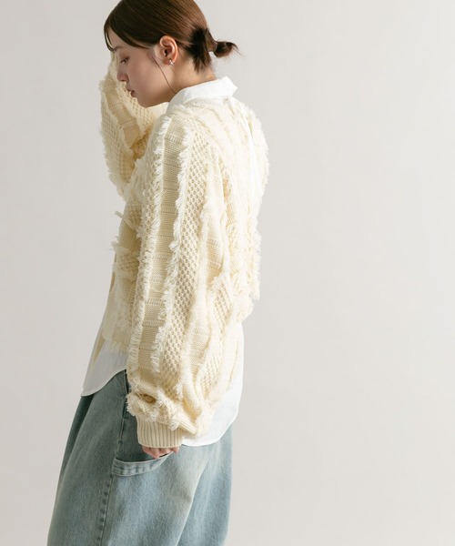 KBF（ケイビーエフ）の「『WEB/一部店舗限定』フリンジリボンカーディガン（カーディガン/ボレロ・レディース・アイボリー/レッド/ブラック・ONE）」の14枚目の写真