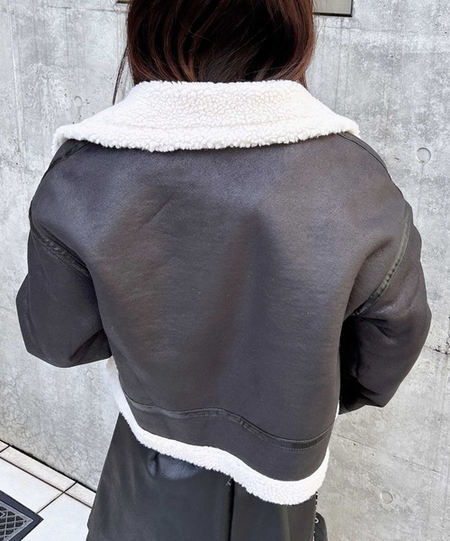 INGNI（イング）の「クロップド丈フライトジャケット（ブルゾン・レディース・ブラック×ブラック/ブラック×ホワイト/ブラウン系その他4・M）」の7枚目の写真