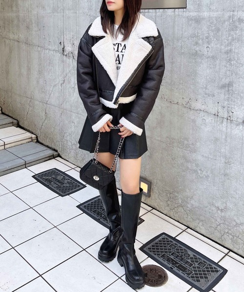 INGNI（イング）の「クロップド丈フライトジャケット（ブルゾン・レディース・ブラック×ブラック/ブラック×ホワイト/ブラウン系その他4・M）」の8枚目の写真