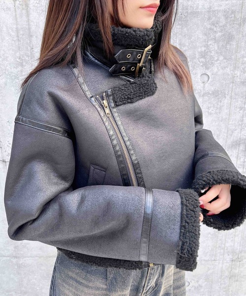 INGNI（イング）の「クロップド丈フライトジャケット（ブルゾン・レディース・ブラック×ブラック/ブラック×ホワイト/ブラウン系その他4・M）」の12枚目の写真