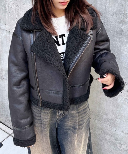 INGNI（イング）の「クロップド丈フライトジャケット（ブルゾン・レディース・ブラック×ブラック/ブラック×ホワイト/ブラウン系その他4・M）」の15枚目の写真