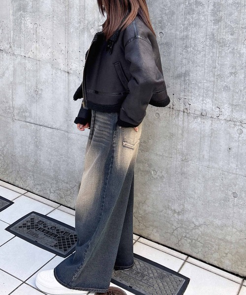 INGNI（イング）の「クロップド丈フライトジャケット（ブルゾン・レディース・ブラック×ブラック/ブラック×ホワイト/ブラウン系その他4・M）」の21枚目の写真