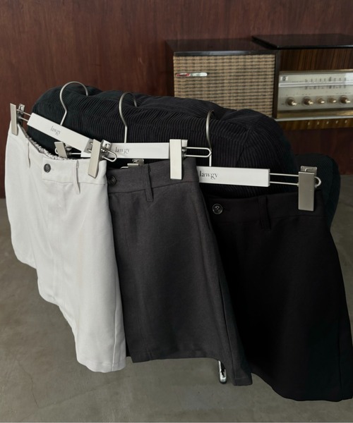 lawgy（ラウジー）の「twill front switching mini skirt / ツイルフロントスイッチングミニスカート（スカート・レディース・チャコール/ブラック/アイボリー・FREE）」の3枚目の写真