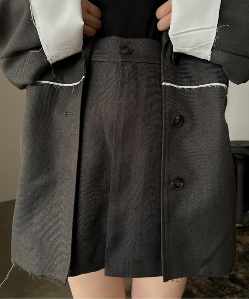 lawgy（ラウジー）の「twill front switching mini skirt / ツイルフロントスイッチングミニスカート（スカート・レディース・チャコール/ブラック/アイボリー・FREE）」の10枚目の写真