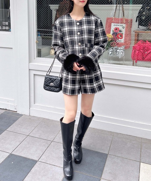 INGNI（イング）の「袖ファーチェック柄ジャケット（ノーカラージャケット・レディース・ブラック系その他6/ホワイト系その他2・M）」の19枚目の写真