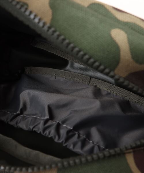 L.L.Bean(エルエルビーン)の「ハンターズ・トート・クロスボディ・パック(ボディバッグ/ウエストポーチ・レディース・ブラウン/カモフラージュ/ブラック・ONE SIZE)」の15枚目の写真