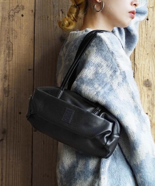 anello（アネロ）の「RYLEIGH ハンドバッグ（ハンドバッグ・レディース・シルバー/ブラック・-）」の2枚目の写真