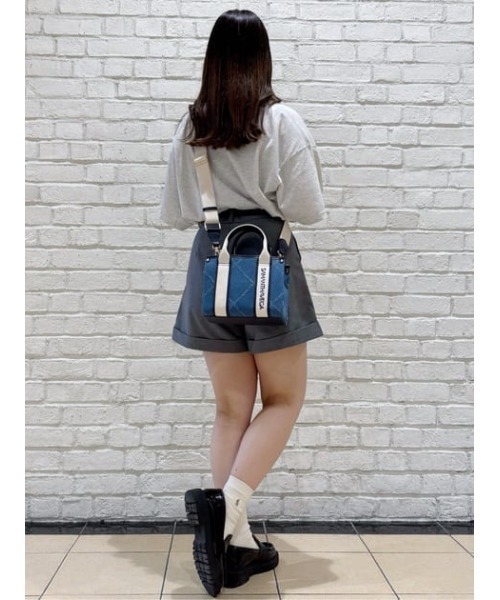 SAMANTHAVEGA(サマンサベガ)の「ロゴテープデニム風トート(ミニ)(ショルダーバッグ・レディース・ネイビー/ブラック/ホワイト/ライトインディゴブルー・FREE)」の12枚目の写真