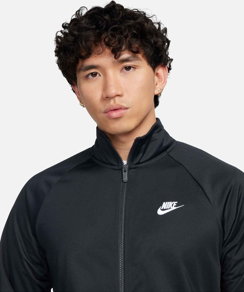 NIKE（ナイキ）の「ナイキ クラブ メンズ ポリニット トラックスーツ / Nike Club Men's Poly-Knit Tracksuit FB7352-010 Black（セットアップ・メンズ・ブラック・2XL/L/M/S/XL）」の4枚目の写真