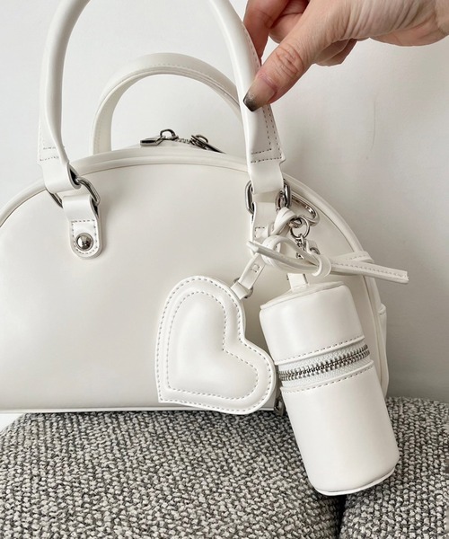 one after another NICE CLAUP（ワンアフターアナザーナイスクラップ）の「チャーム付きボストンバッグ（ハンドバッグ・レディース・ピンク/アイボリー/ブラック・FREE）」の19枚目の写真