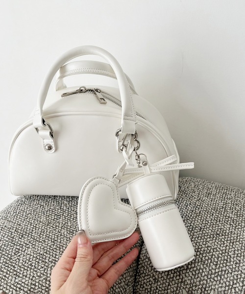 one after another NICE CLAUP（ワンアフターアナザーナイスクラップ）の「チャーム付きボストンバッグ（ハンドバッグ・レディース・ピンク/アイボリー/ブラック・FREE）」の17枚目の写真